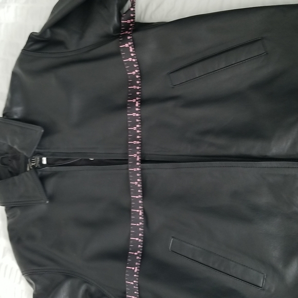 L - Jacket - Picture 10 of 13